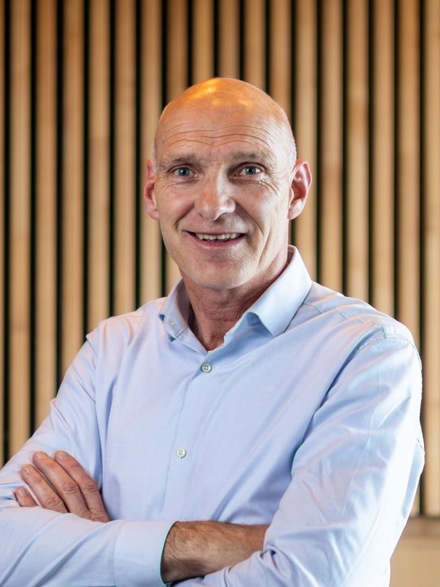 Portretfoto van Adriaan Harmsen