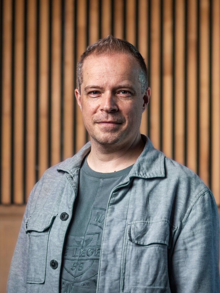 Portretfoto van Henry Teela