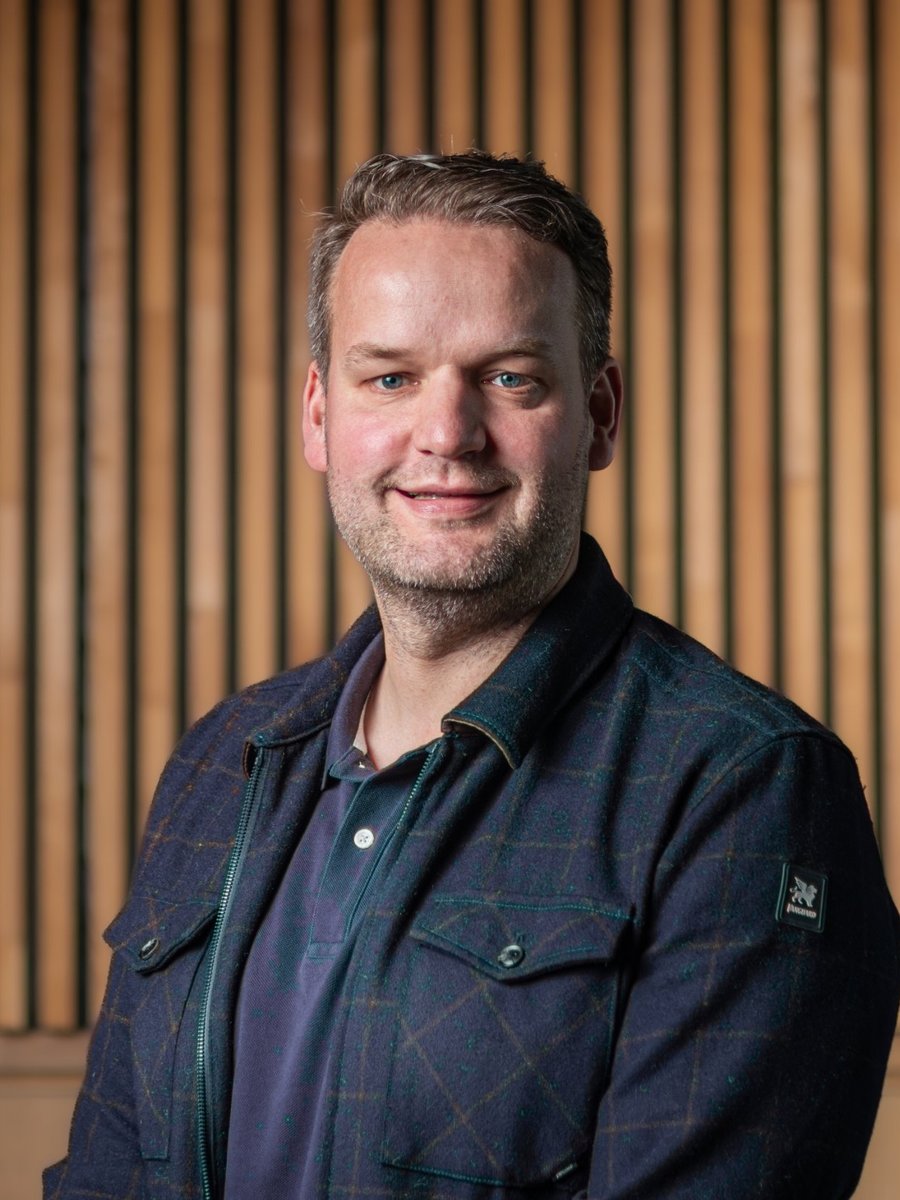 Portretfoto van Rogier Lowik